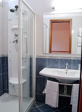 Hotel Frate Sole 3*